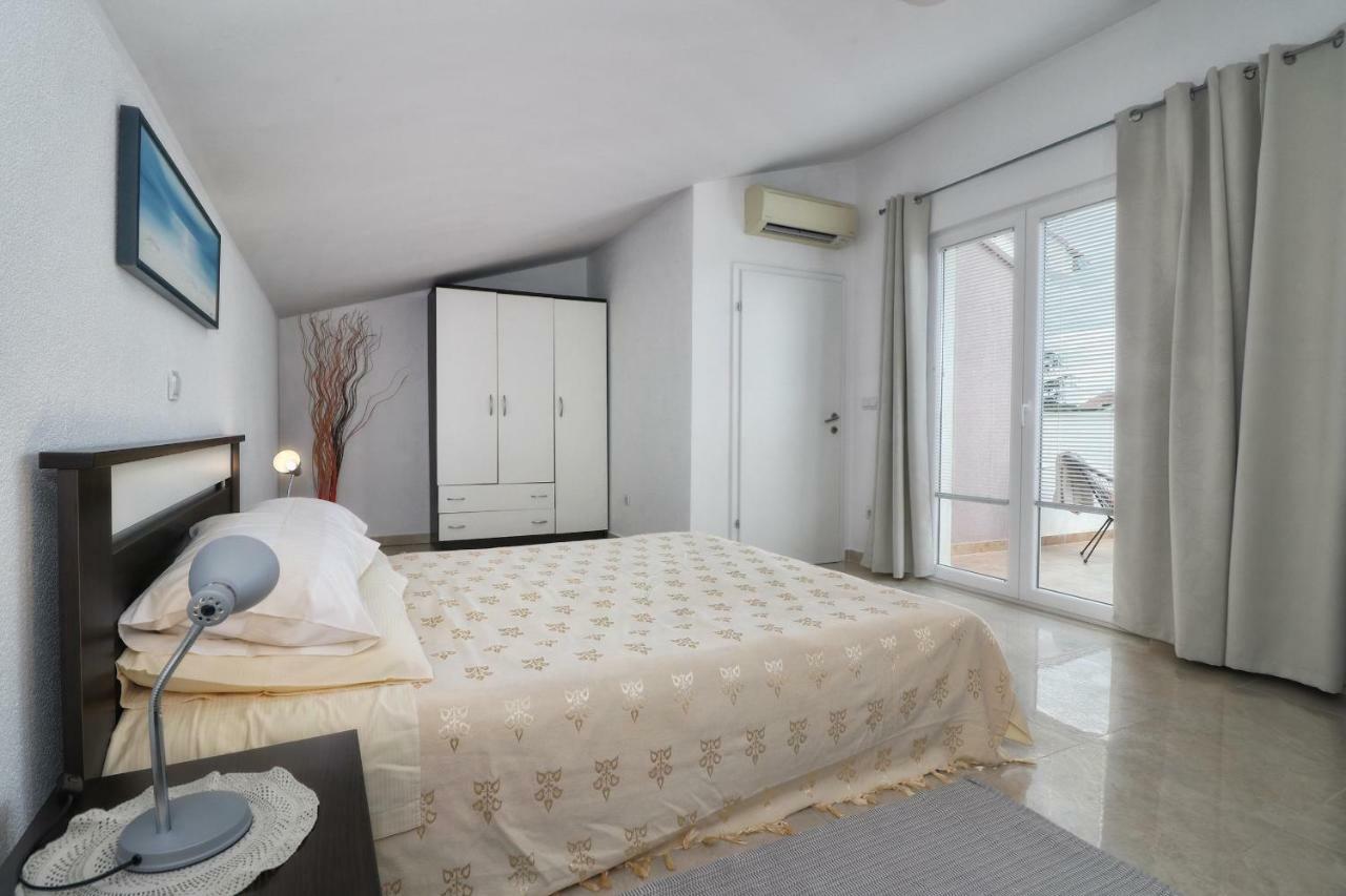 Apartments Link Rovinj Eksteriør billede